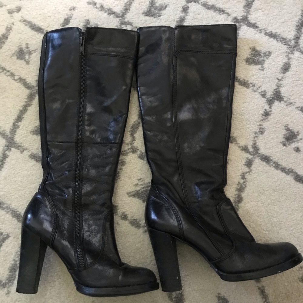 Black leather boots 6